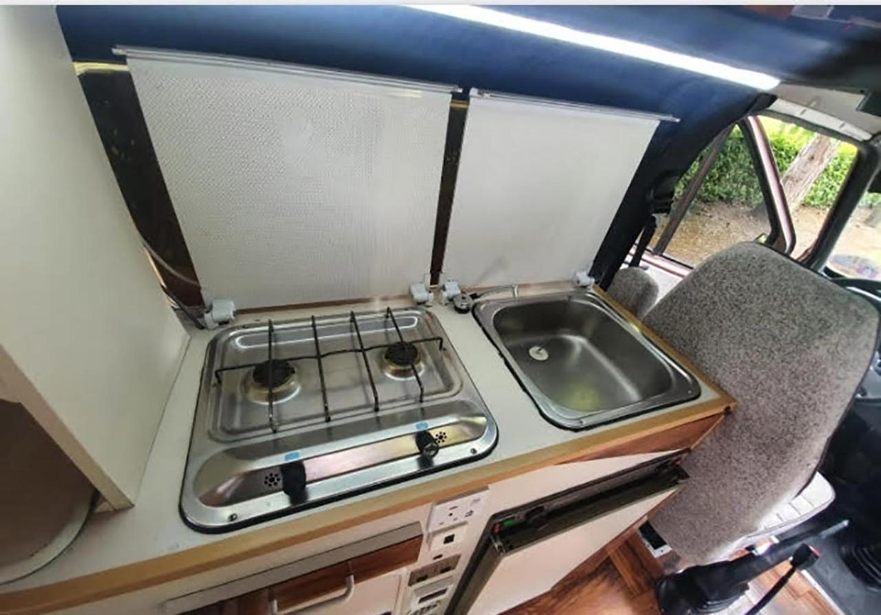Retro Camper Hire Discover Ireland Дъблин Екстериор снимка
