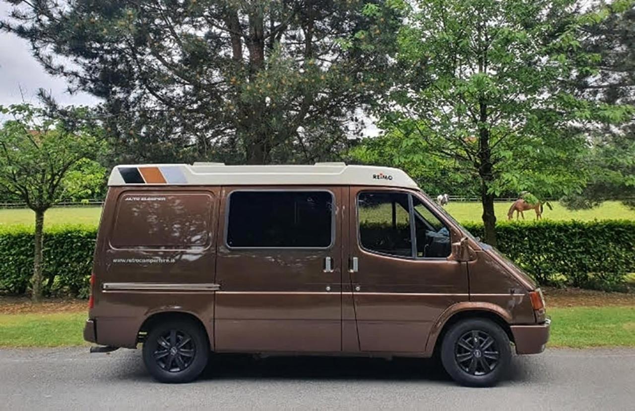Retro Camper Hire Hotel Дъблин Екстериор снимка