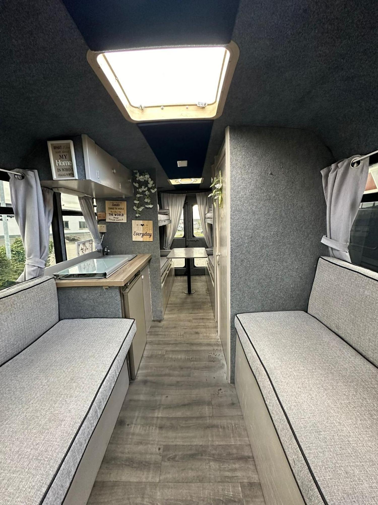 Retro Camper Hire Discover Ireland Дъблин Екстериор снимка