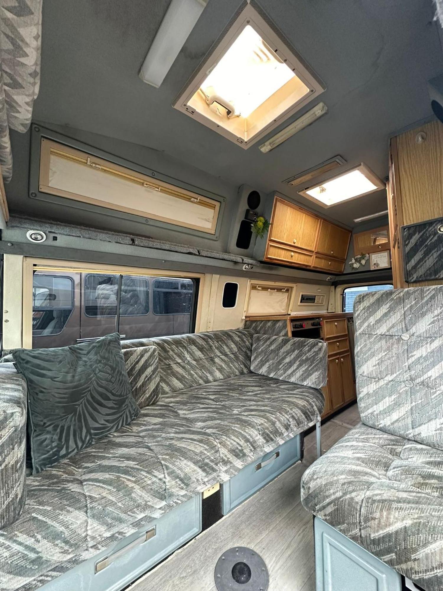 Retro Camper Hire Discover Ireland Дъблин Екстериор снимка