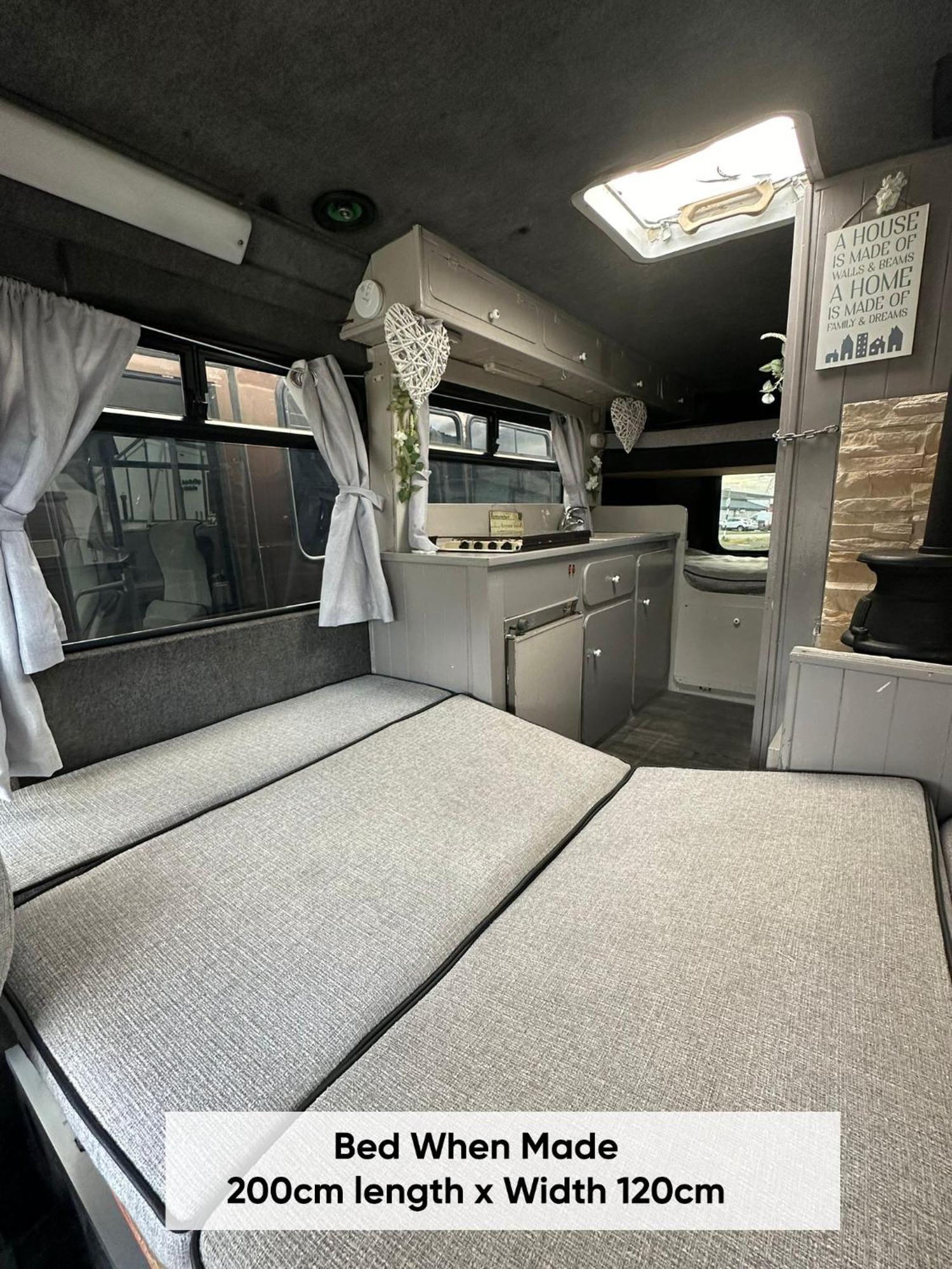 Retro Camper Hire Hotel Дъблин Екстериор снимка