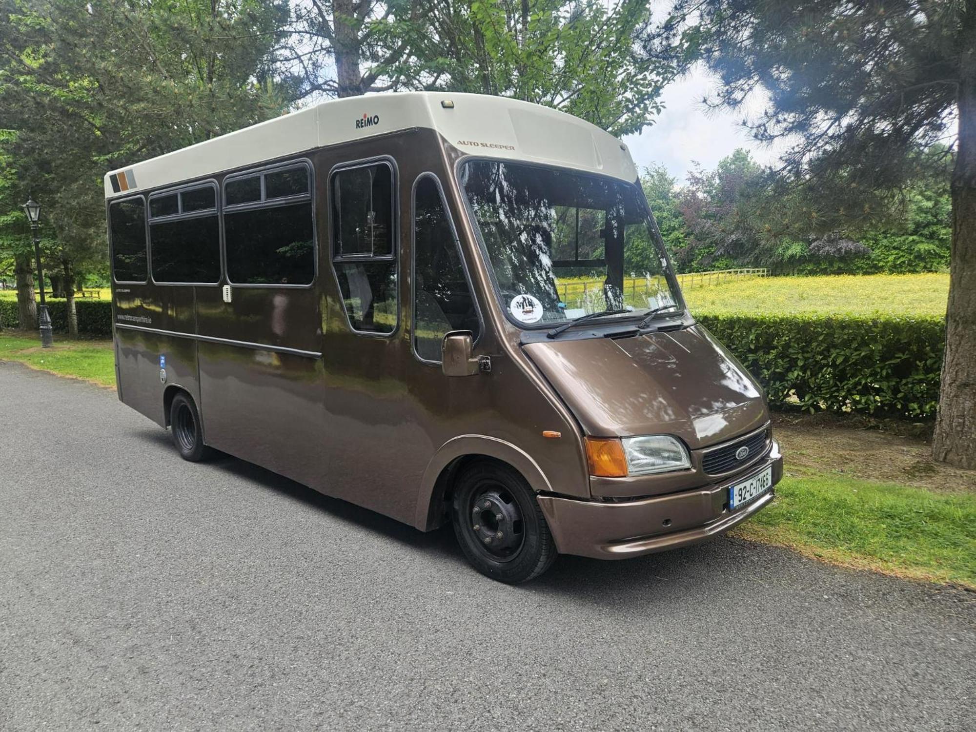 Retro Camper Hire Discover Ireland Дъблин Екстериор снимка