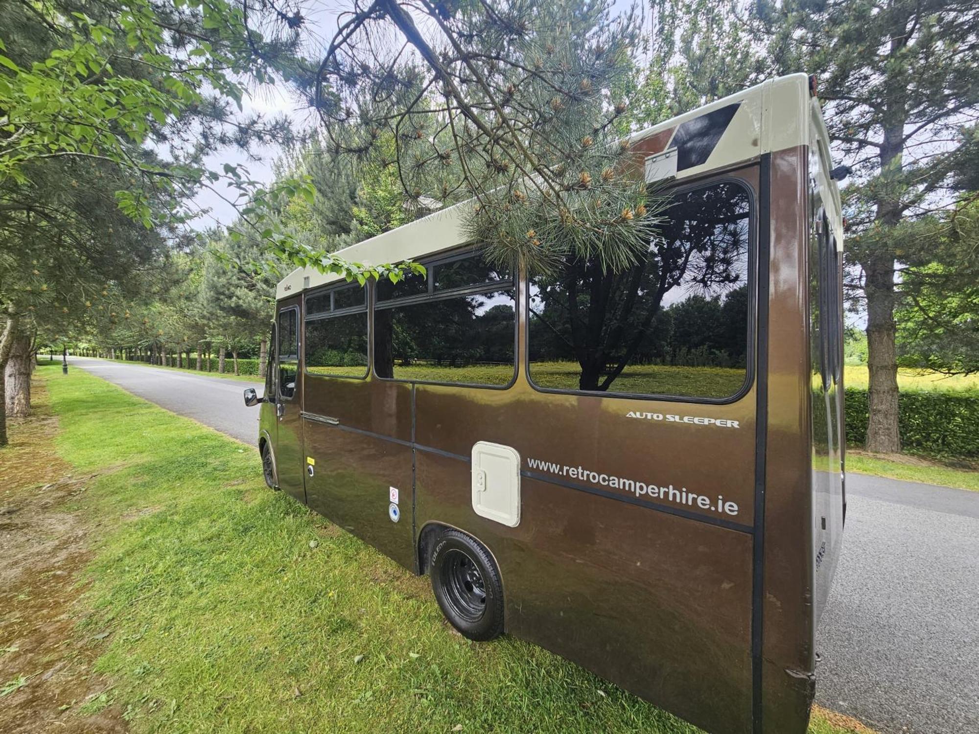 Retro Camper Hire Hotel Дъблин Екстериор снимка