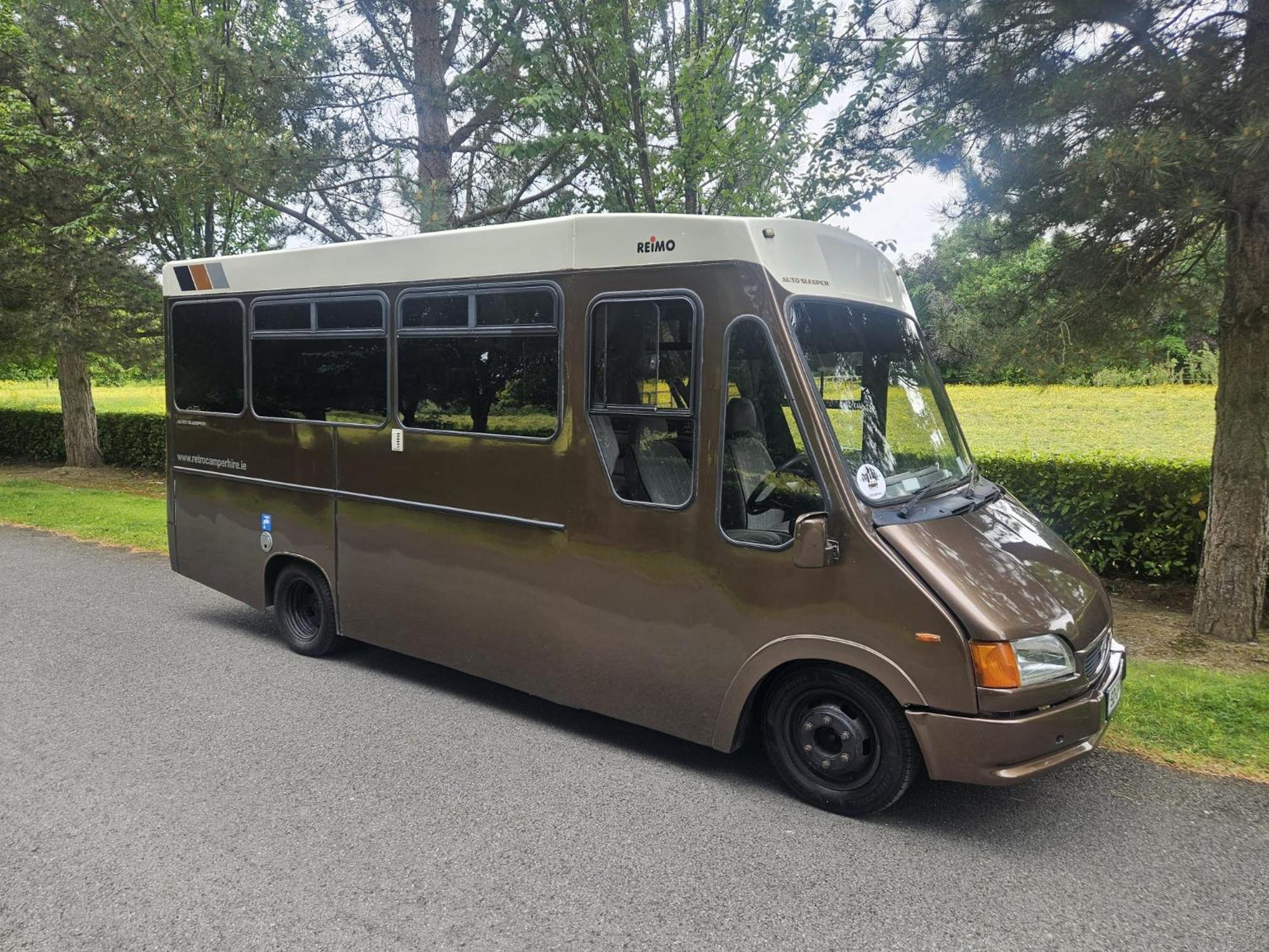 Retro Camper Hire Discover Ireland Дъблин Екстериор снимка