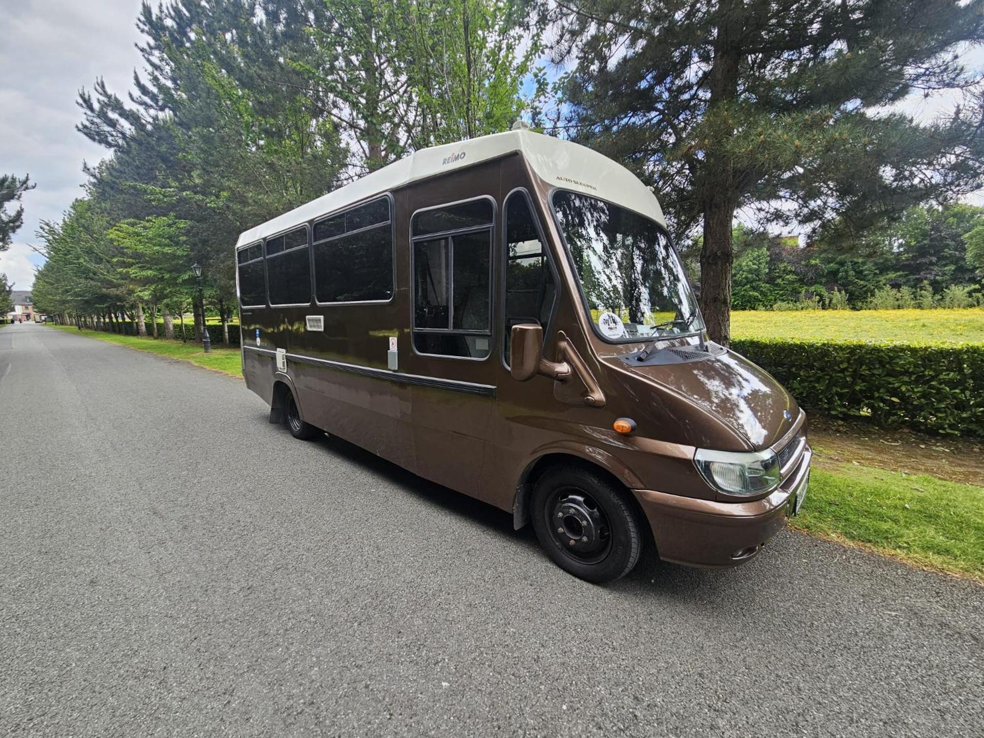 Retro Camper Hire Discover Ireland Дъблин Екстериор снимка