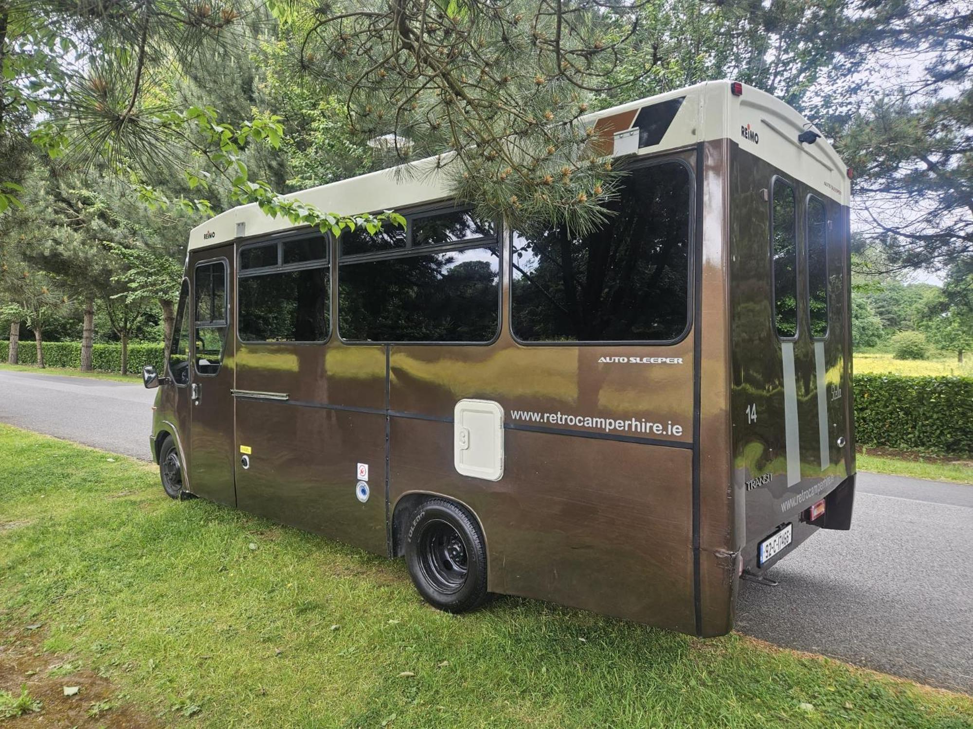 Retro Camper Hire Discover Ireland Дъблин Екстериор снимка